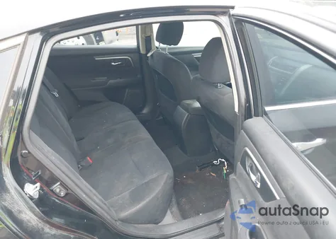 2015 Nissan Altima 2.5 S z USA, uszkodzony, nr VIN 1N4AL3AP4FC133284